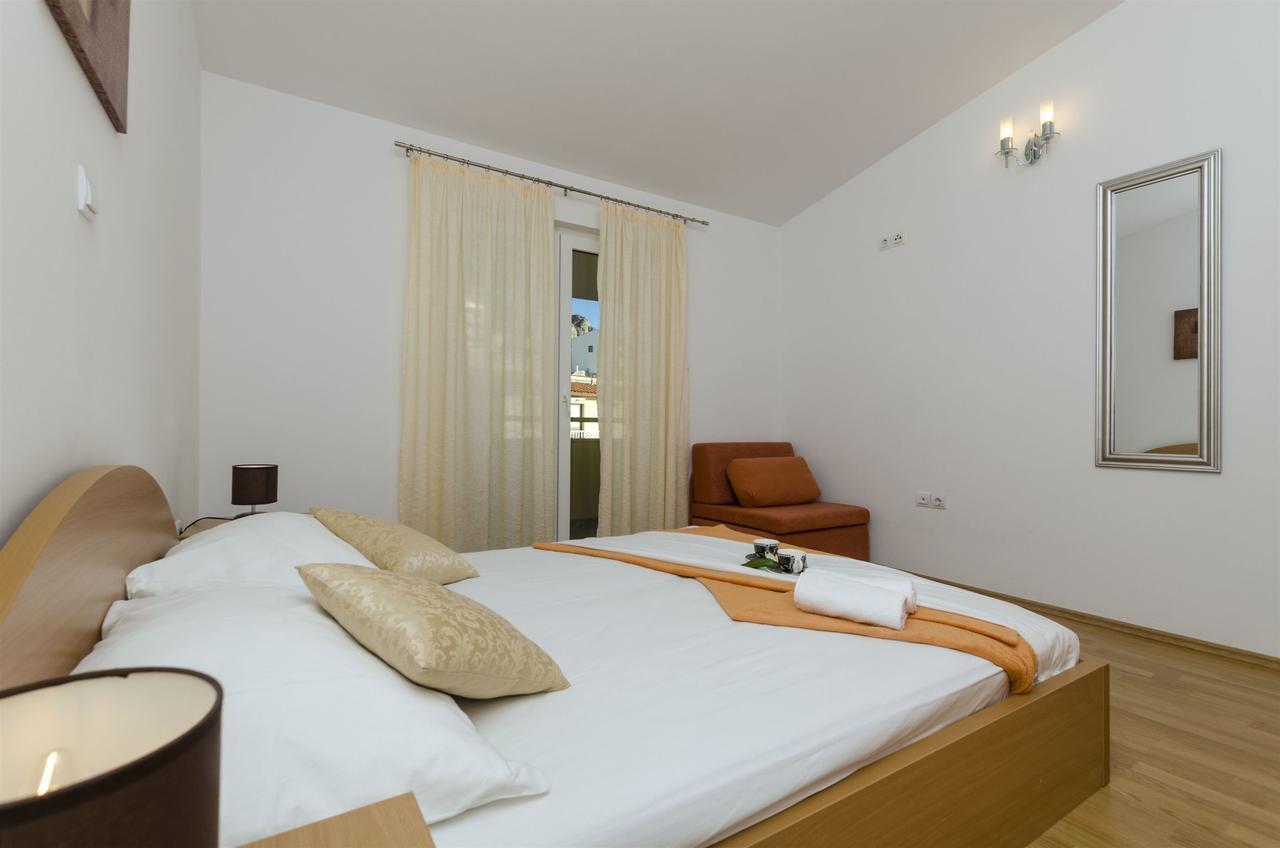 Apartments Srecko Duce Exterior photo
